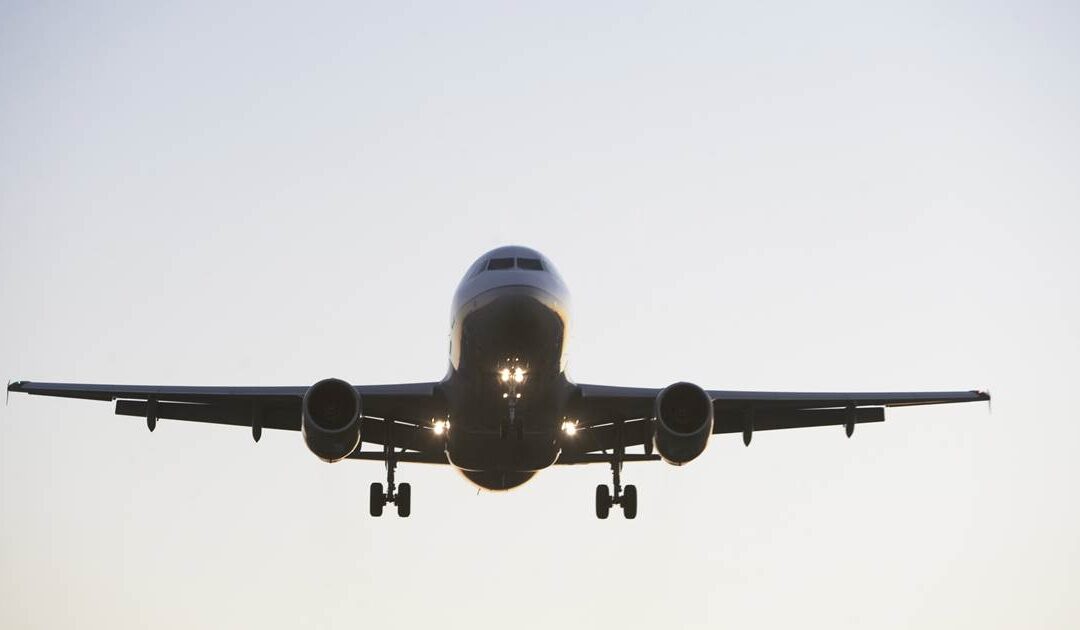 FAA warns of spike in unruly, dangerous passenger behavior