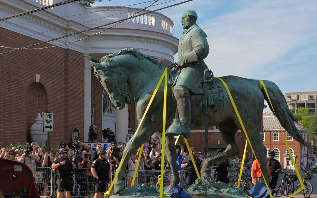Black Heritage Center Submits Proposal To Melt Charlottesville’s Robert E. Lee Statue | HuffPost Latest News