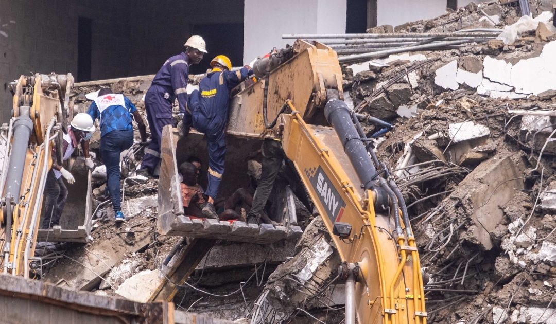 Death toll rises to 15, many missing in Nigeria building collapse | News | Al Jazeera