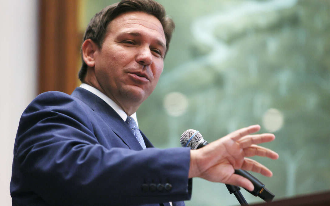 Black Florida Lawmakers Say DeSantis's Gerrymandered Maps are "Overtly Racist"