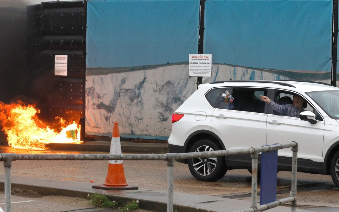 Attack on UK immigration centre ‘terrorist’ incident, police say | News | Al Jazeera