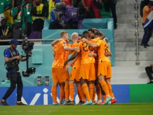 Qatar World Cup: Netherlands strike late to beat Senegal | Qatar World Cup 2022 News | Al Jazeera