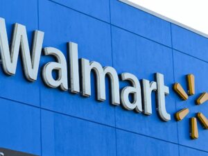 Virginia police say multiple dead in Walmart store shooting | Gun Violence News | Al Jazeera