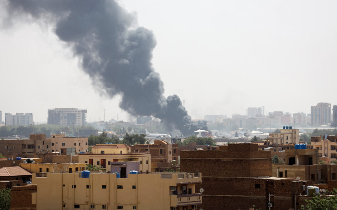 Online posts in Sudan show trapped civilians, doctors in despair | Military News | Al Jazeera