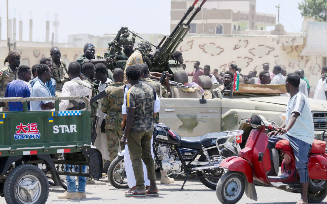 Sudan fighting: More than 180 people killed, UN envoy says | News | Al Jazeera